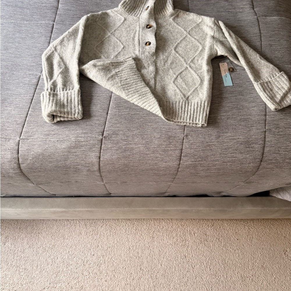 Chic GRAY 🩶 Cable Knit Turtleneck Sweater